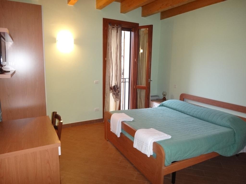 Agriturismo San Valentino Castellarano Kamer foto